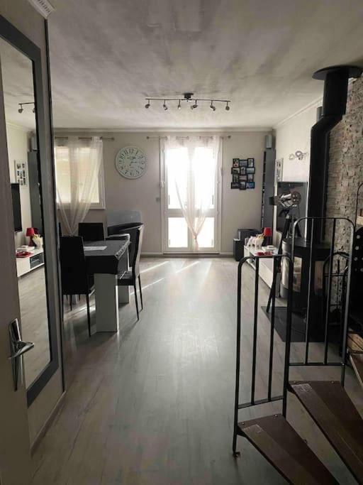 Chez Manu Meuble De Tourisme 2 Etoiles Pour 6 Personnes - 3 Chambres 빌파리지 외부 사진